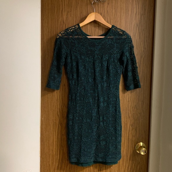 Green Lace Dress - Picture 2 of 8